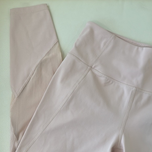 Athleta Pale Pink 7/8 Eclipse Leggings - Picture 8 of 13
